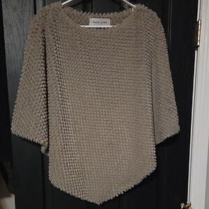 Black Rivet Women's Textured Beige Poncho
